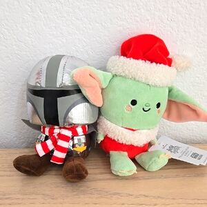 Better Together Mandalorian and Grogu set - Star Wars Hallmark magnetic Plush
